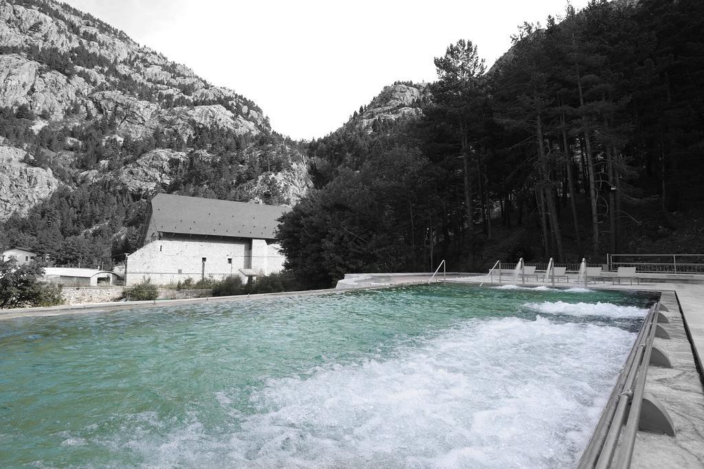 Hotel Continental Balneario De Panticosa Exteriér fotografie